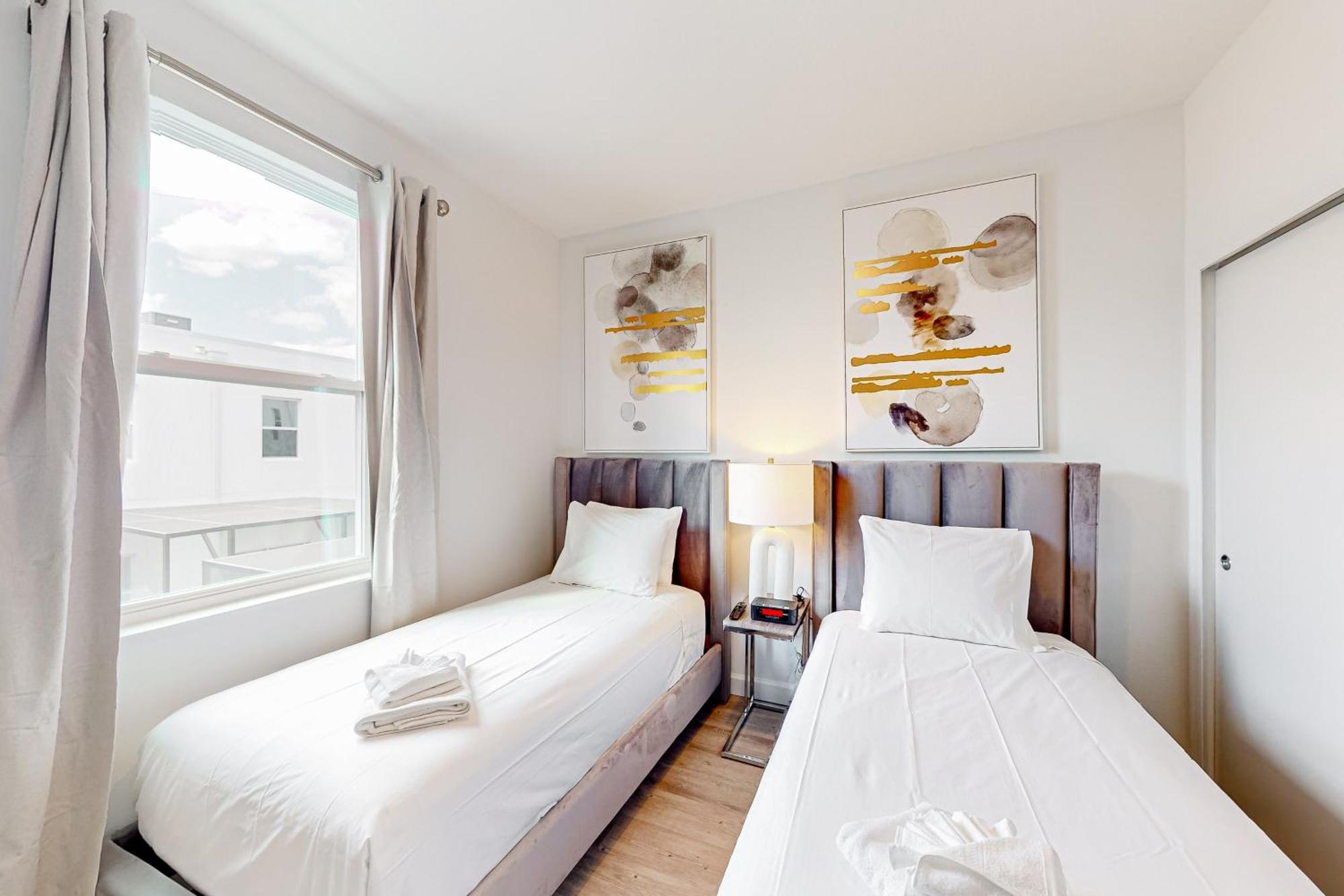 The Azur Resort Davenport Phòng bức ảnh